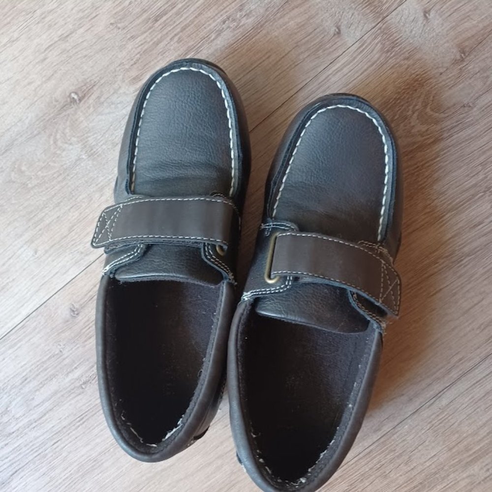 Children's Place Boys' Size 4 Brown Faux Leather Dress Shoes Hook & Loop, EUC